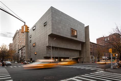 THE MET BREUER